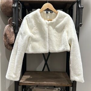 Windsor Prom!!! Faux fur bolero jacket in cream, size small.